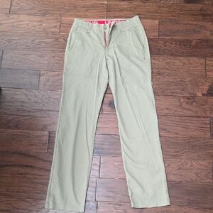 Under Armour Tan Chinos Comfortable Lightweight Design